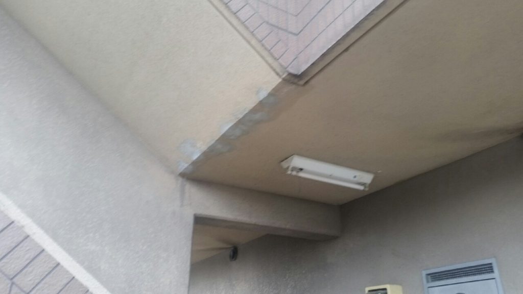 年数の経過した建物にはアスベストが使用されている建材もありますtop