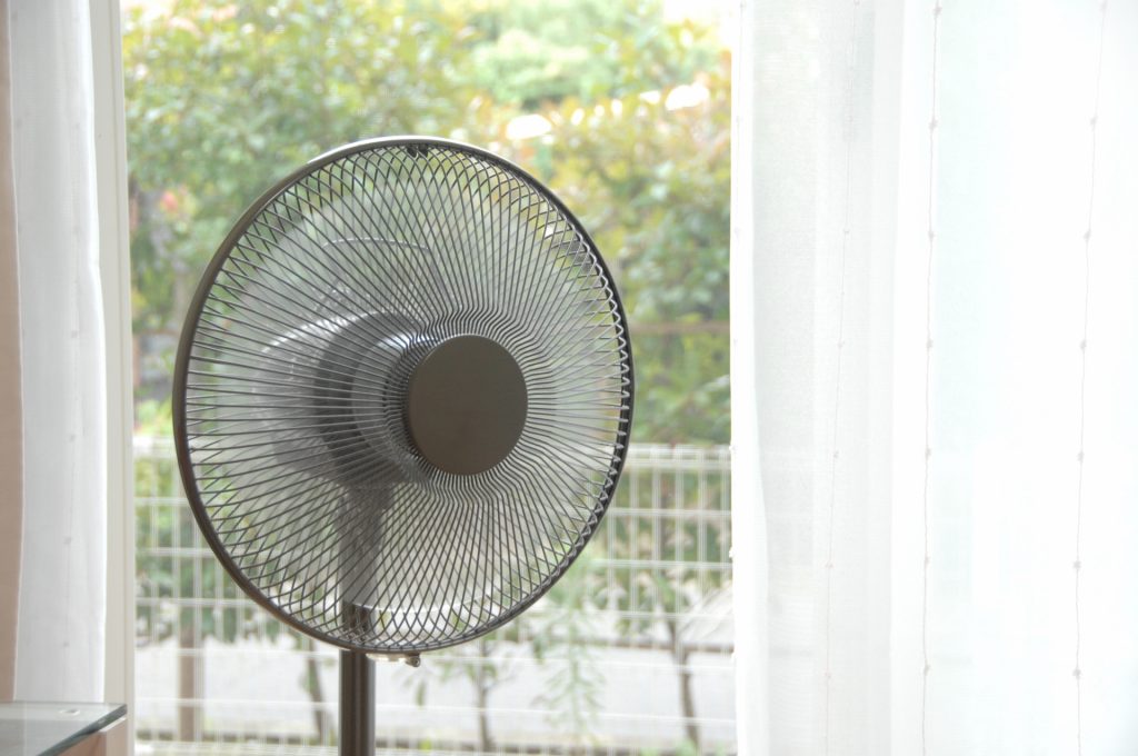エアコンを使わず部屋を涼しくする工夫・長野市のしろくまペイント