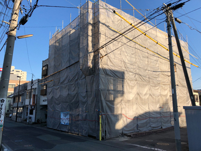車道に面している建物の外壁塗装工事のポイント After 写真