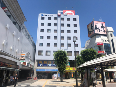 上田市天神にて シリコン塗料を使用しビジネスホテルの外壁塗装を行いました 写真