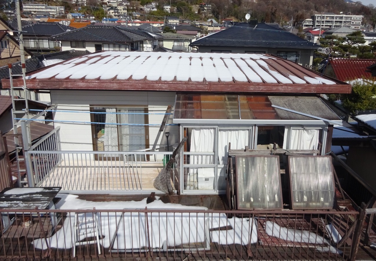 長野市箱清水で、屋根のカバー工法を行いました｜フジラップ工法 写真