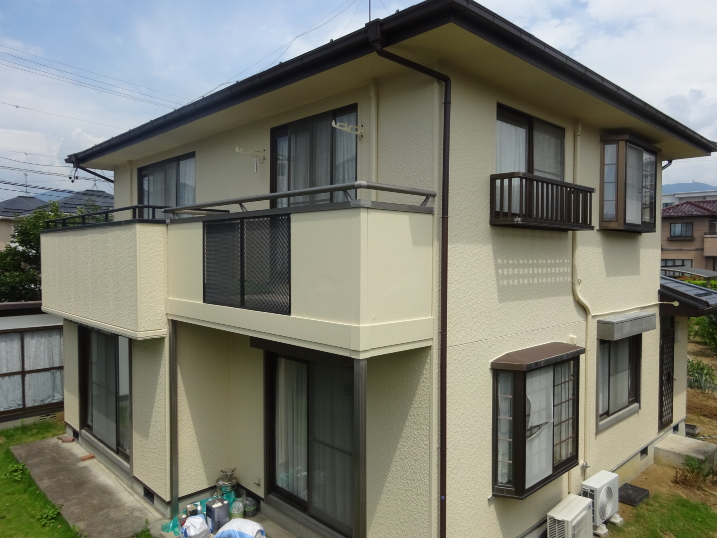 長野市吉田で、屋根と外壁塗装を行いました｜サイディング部分張替え 写真