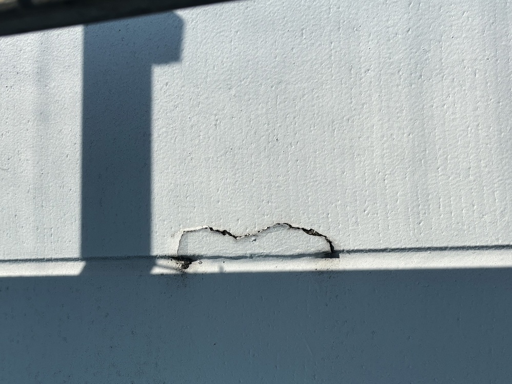 外壁の剥がれ