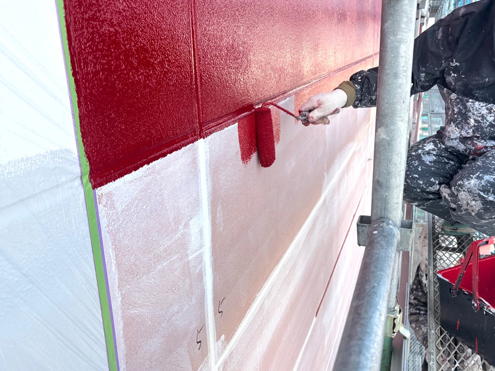 外壁塗装(中塗り)