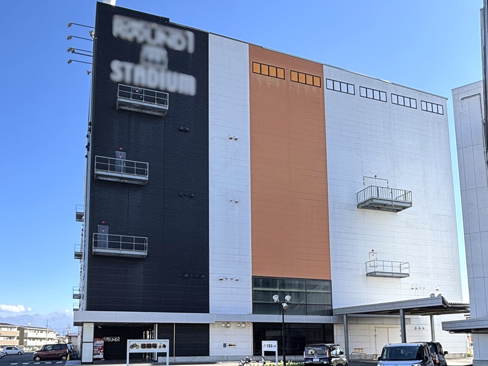 長野市　アミューズメント施設　外壁塗装工事 Before 写真