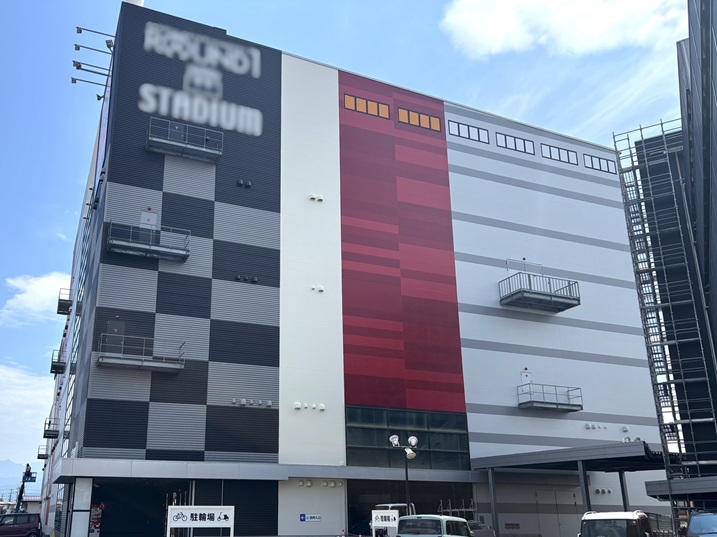 長野市　アミューズメント施設　外壁塗装工事 写真