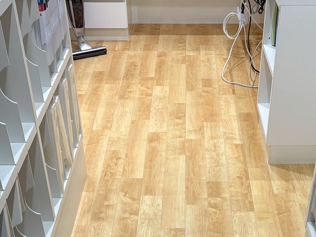 長野市　医療施設　床工事 写真