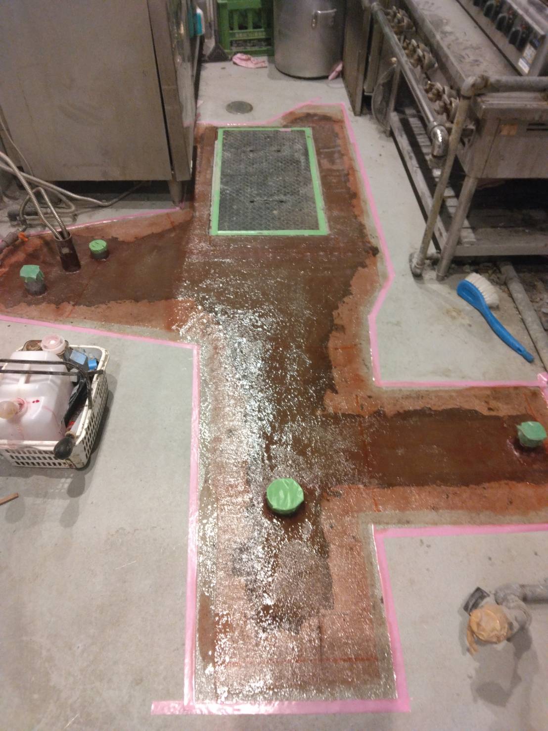 ガラスクロス敷設